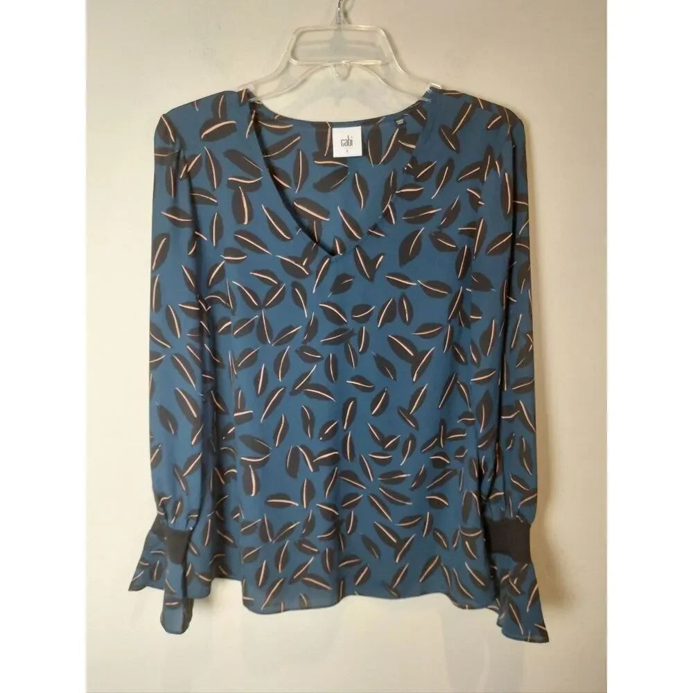 Cabi Shadow Leaf Long Sleeve Blouse Size Small NWOT